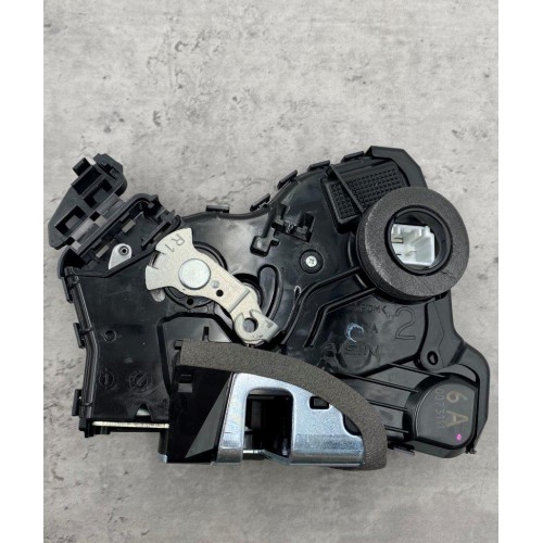 Toyota Axio NZE141, NZE161 / Camry ACV40 / RAV4 ACA33 Door Inner